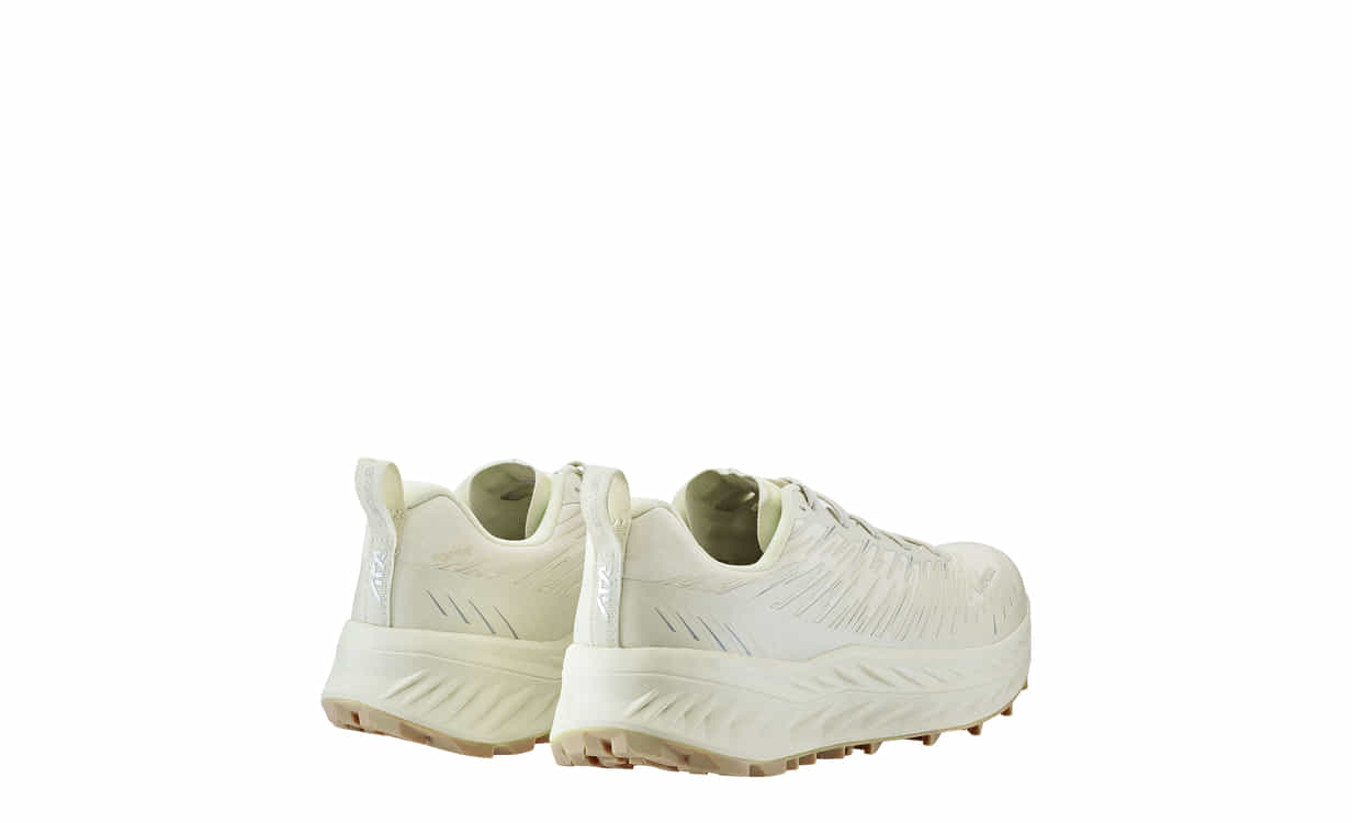 半額満載！スーパーSALE グランドセール！ WHITE OFF - FORTUX – Boots LOWA 靴